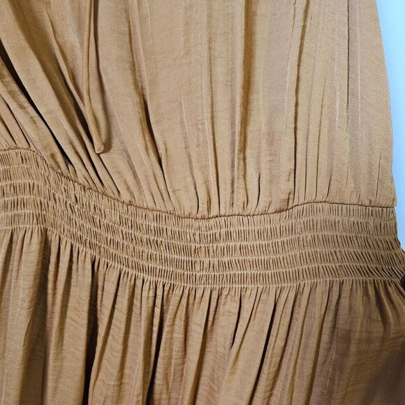 EUC SIMPLY VERY VERAWANG SPLIT V NECK MUSTARD SATINY TIERED MIDI DRESS SZ SMALL - Picture 6 of 16